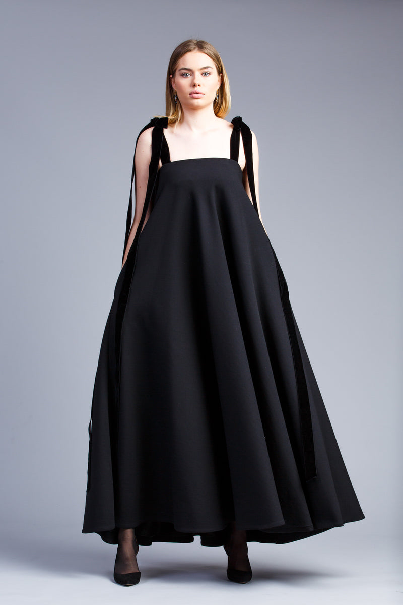 robe noire longue 